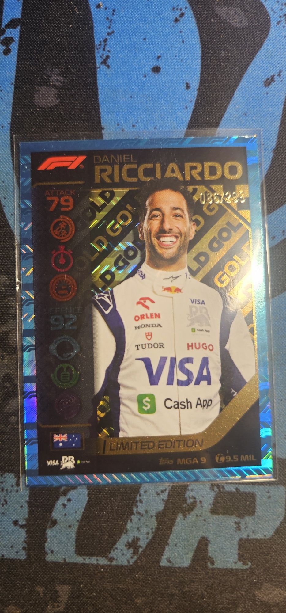 Daniel Ricciardo gold, edição limitada azul paralelo 86/299