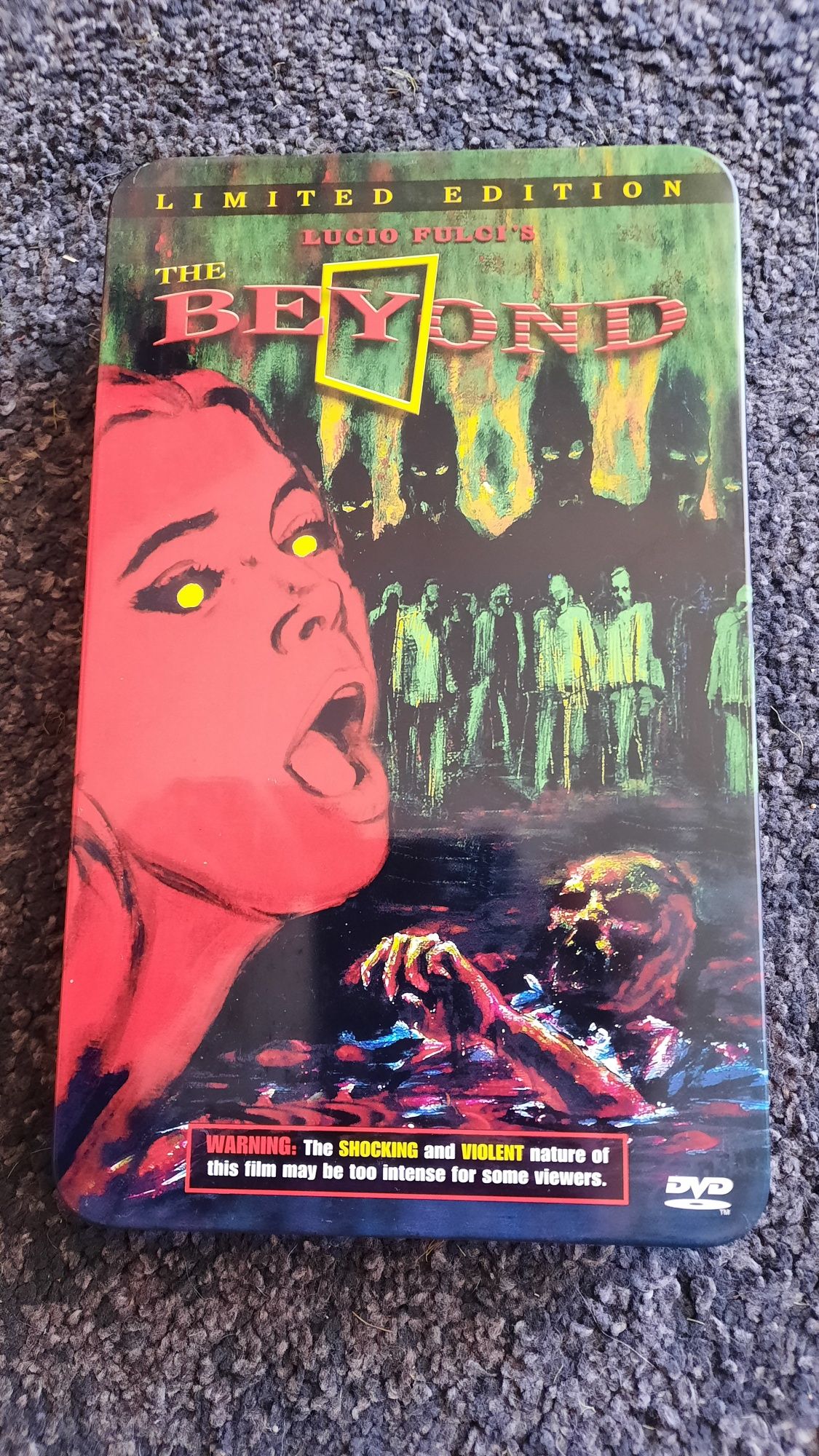 Filme de terror THE BEYOND de Lucio Fulci UNCUT