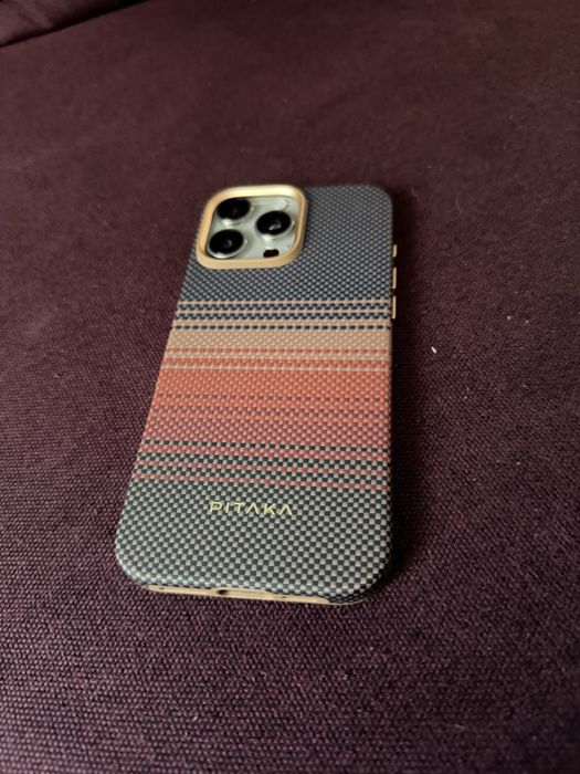 Продам преміальний чохол Pitaka на Айфон 16 Pro Max
