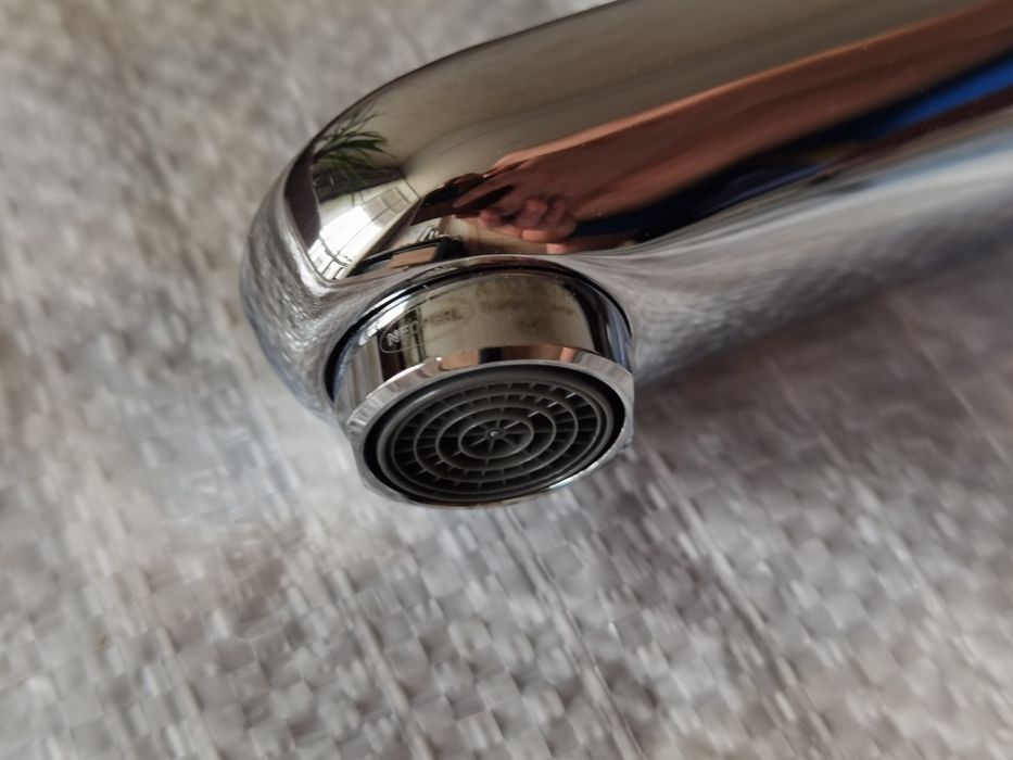 Смеситель Grohe Eurosmart Cosmopolitan  M-size +донный клапан 23926000