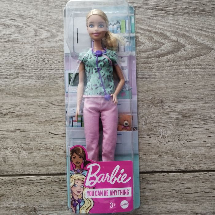 Lalka Barbie Pielęgniarka GTW 39