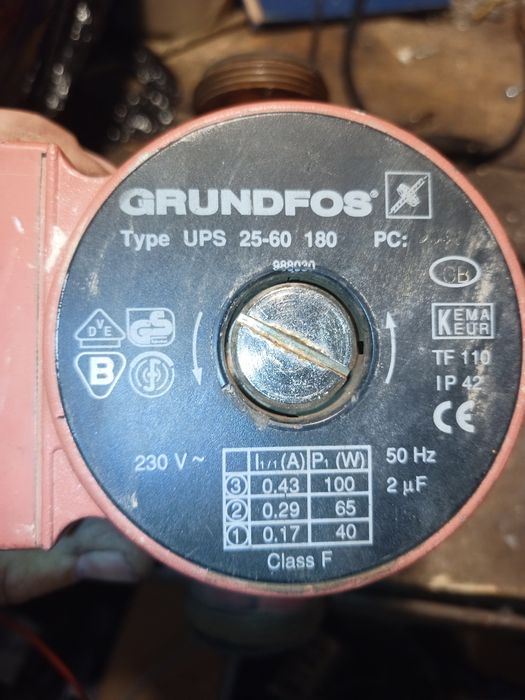 Pompka grundfos UPS 25/60 180