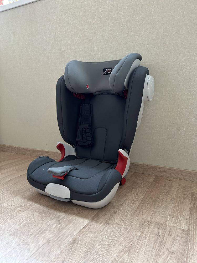 Автокресло детское Britax-Romer