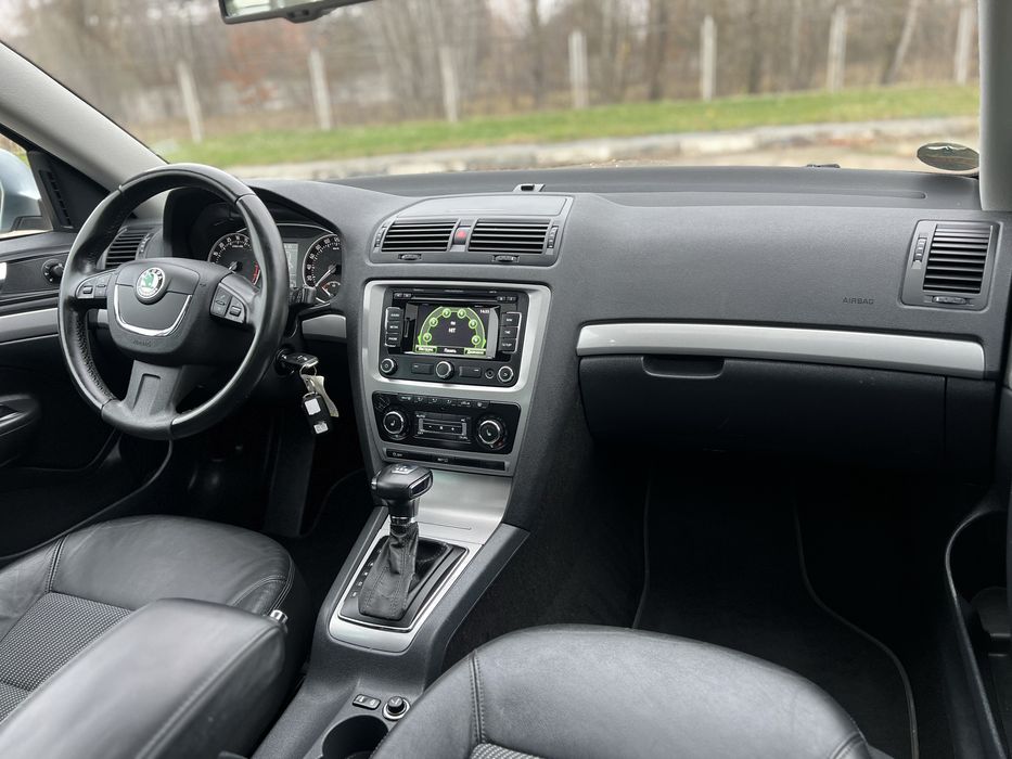 Продам Skoda Octavia A5 2.0 AKПП