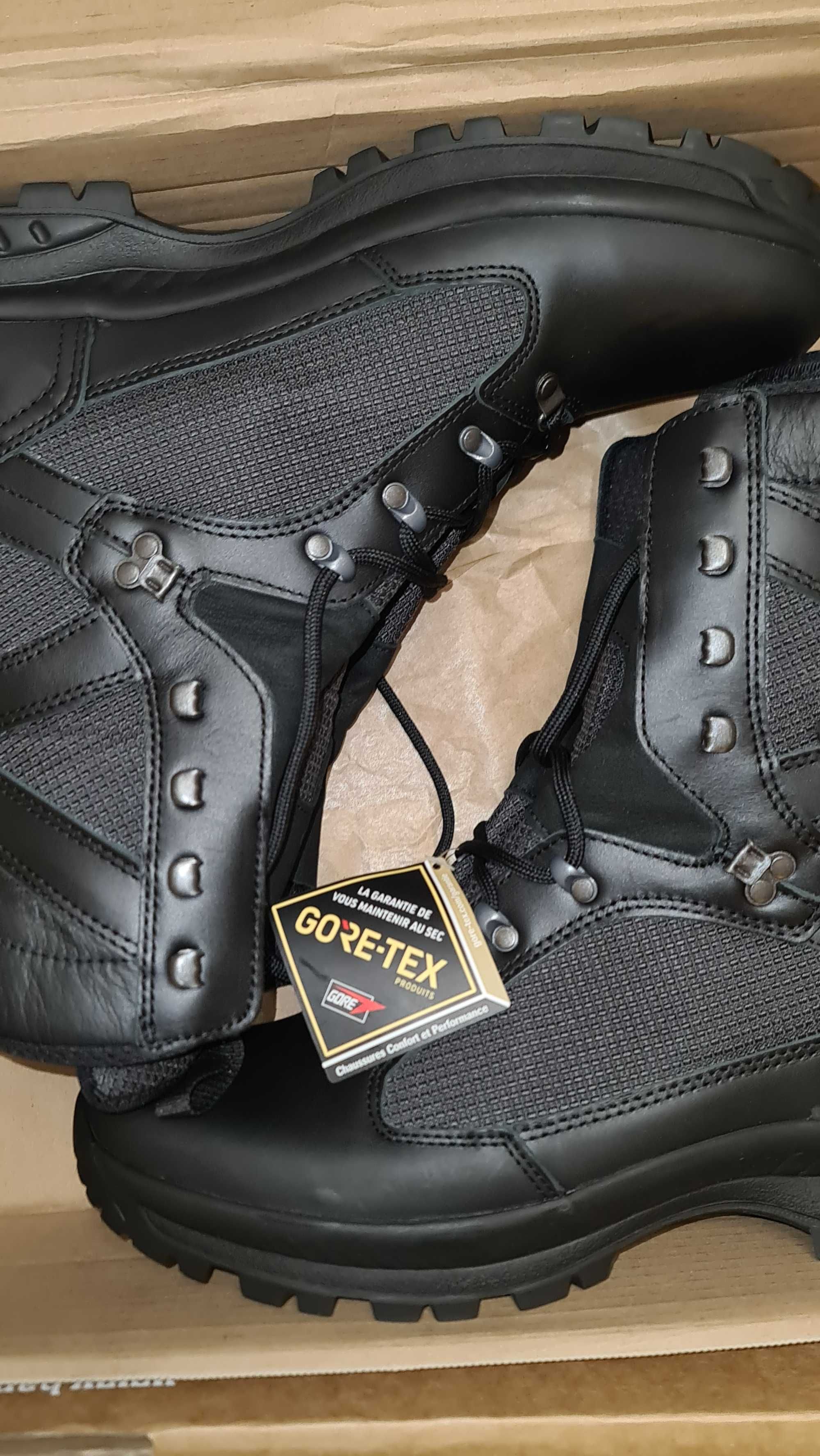Всесезонне тактичне взуття (високі берці)
HANWAG
SFB 3H GTX BLACK !