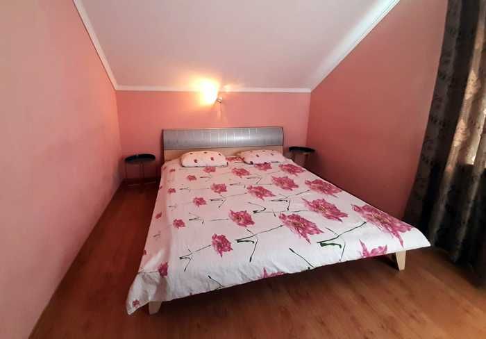 Оренда котеджа 400 кв.м. Чан, сауна, басейн, більярд