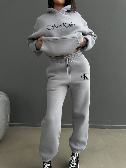 Жіночий теплий костюм СК