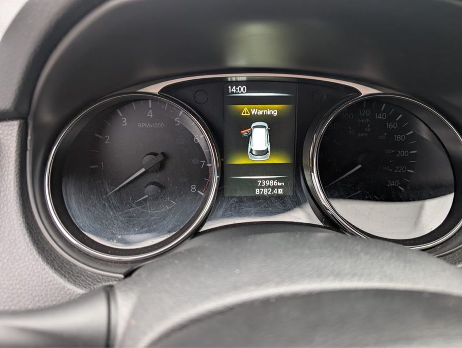 Nissan Rogue Канада