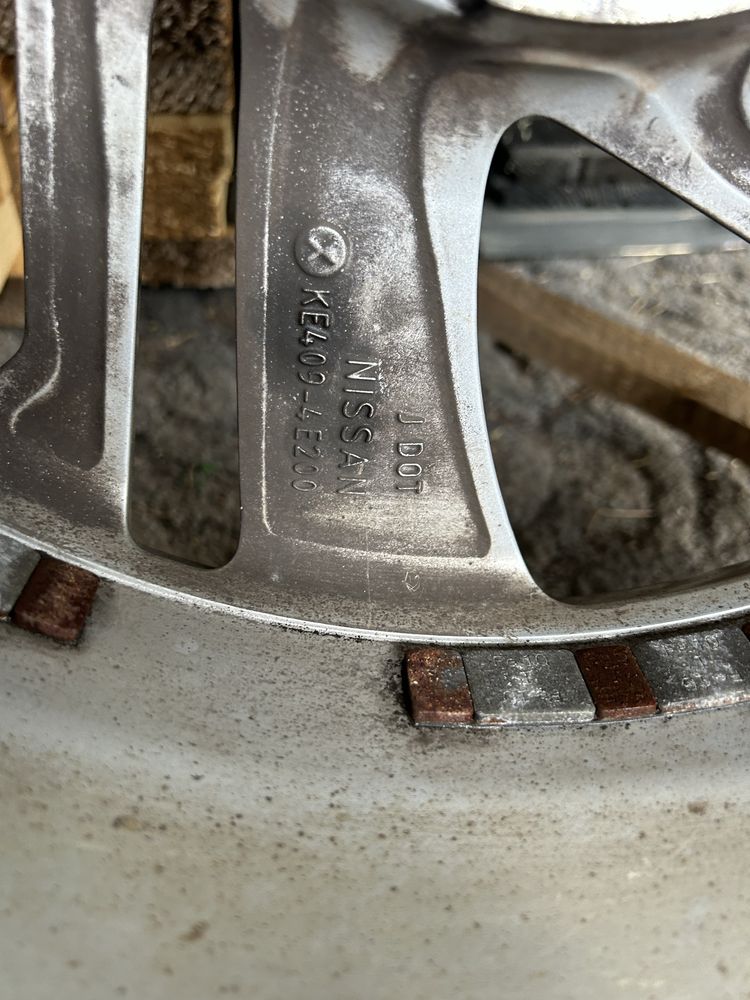 Kola z oponami zimowymi Nissan Renault KIA 114,3