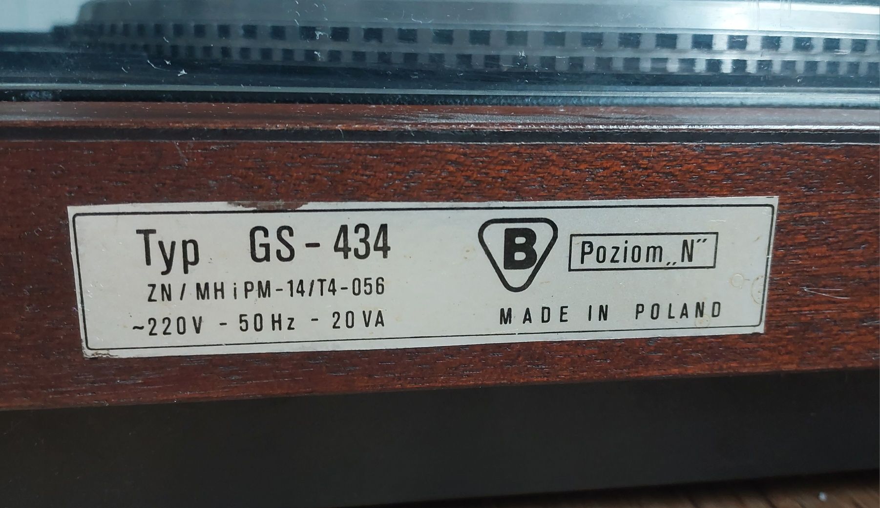 Gramofon  "Bernard" GS 434