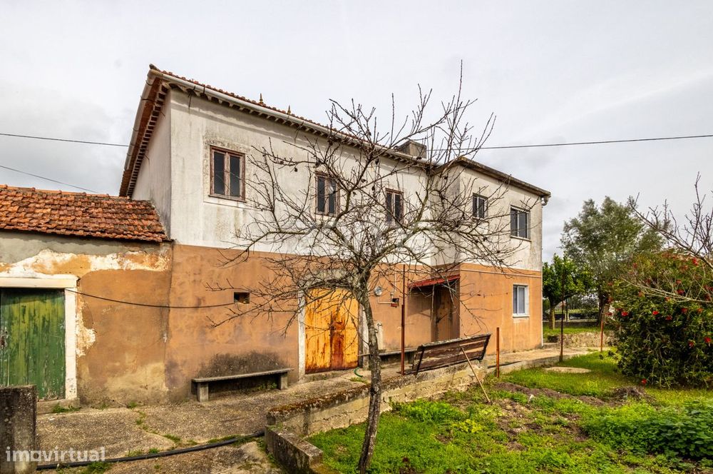 Moradia T3+1, Colmeias, Leiria