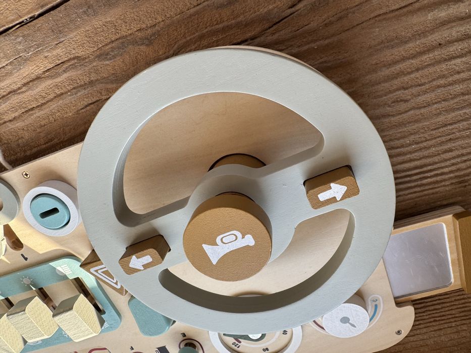 Бізіборд машина, деревʼяна іграшка Монтессорі