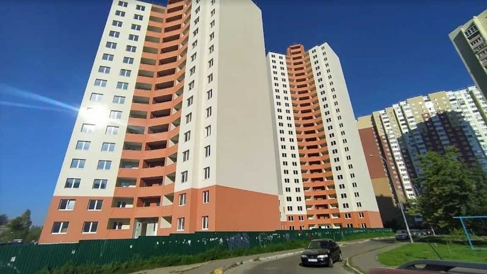 3-х кімнатна Милославська 18  (81,8 м²)