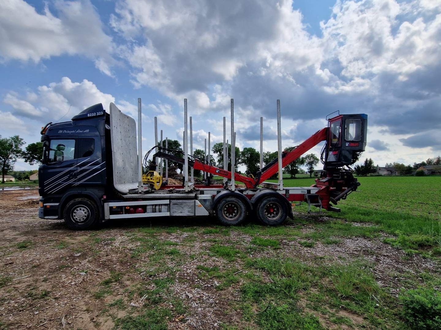 Zestaw Scania R730  do drewna do lasu 2013r