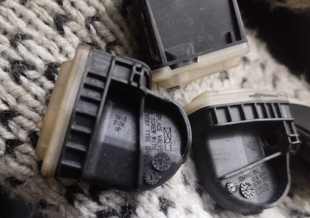 Датчик тиску шини коліс Ford сенсор давления TPMS Fiesta C-Max Focus