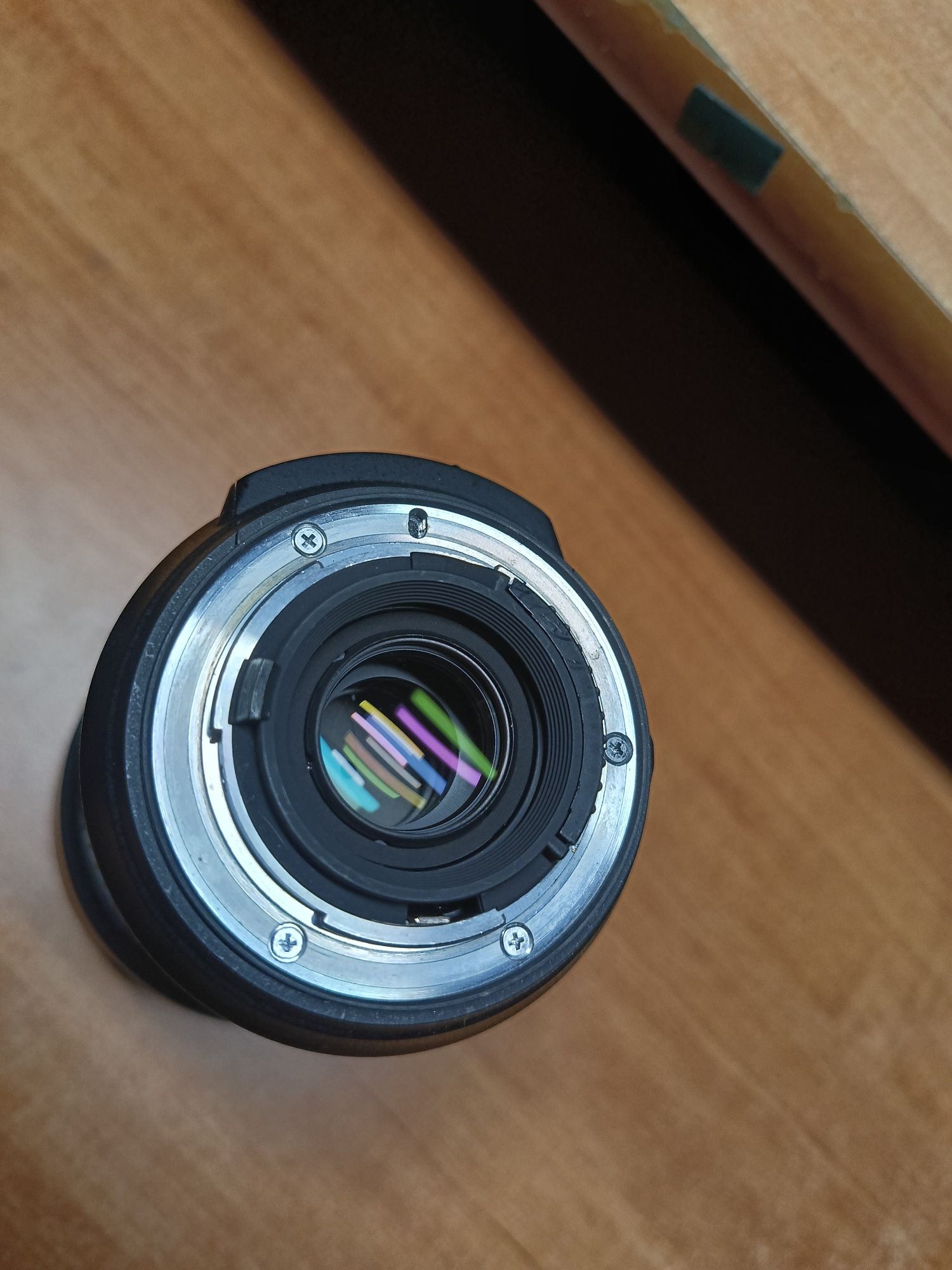 Nikon D7000 z akcesoriami.