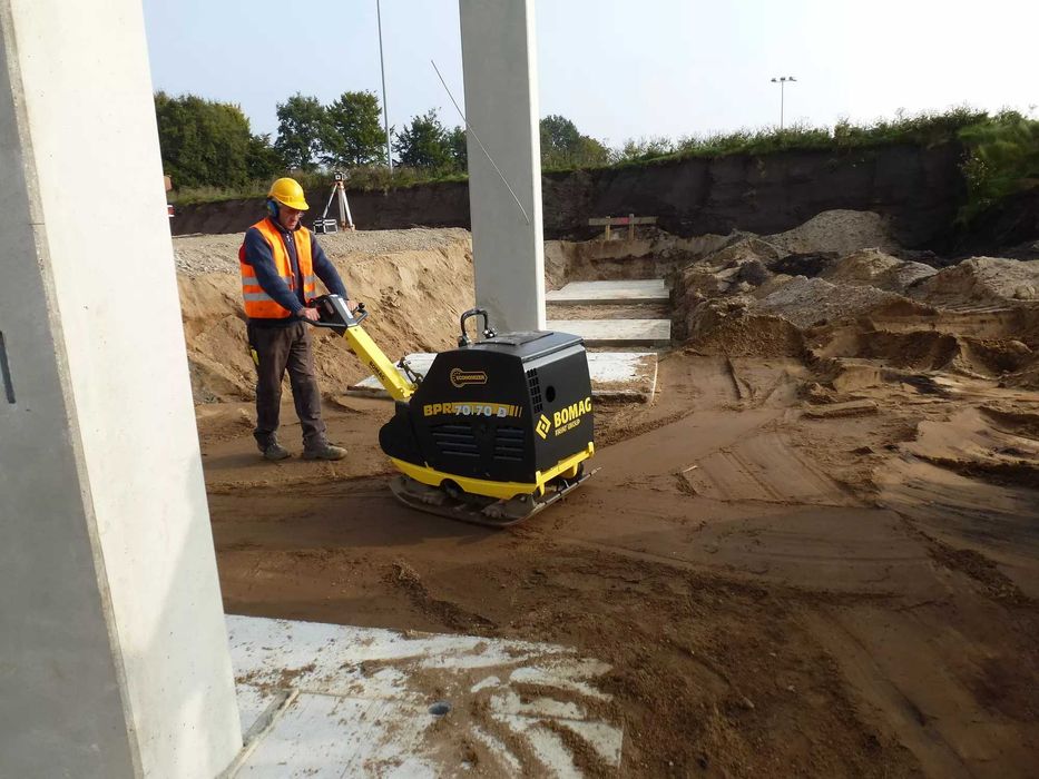 Zagęszczarka rewersyjna 575 kg Bomag BPR 70/70 D/E, 700 mm, Hatz 1D81