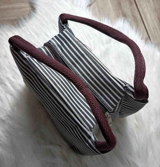 Nowa torba termiczna na śniadanie – 22 x 18 cm