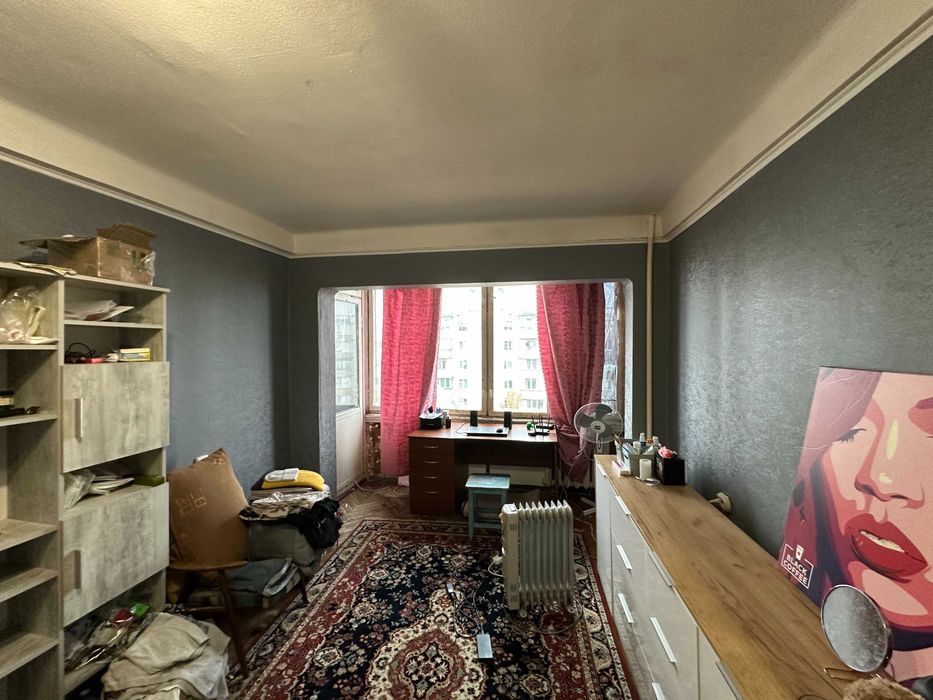 Срочно! Продам 1-к квартиру по ул. Энтузиастов 33 возле м.Левобережная