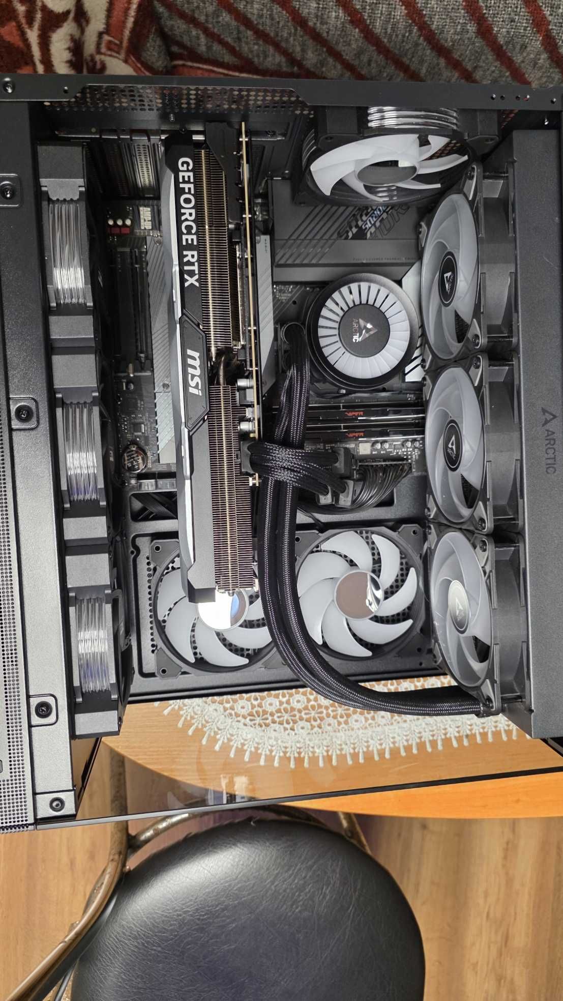Komputer I7 14700KF, RTX 4080, 32GB Ram, 2TB SSD M.2