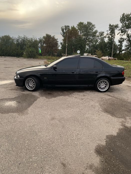 Продам BMW 535 V8