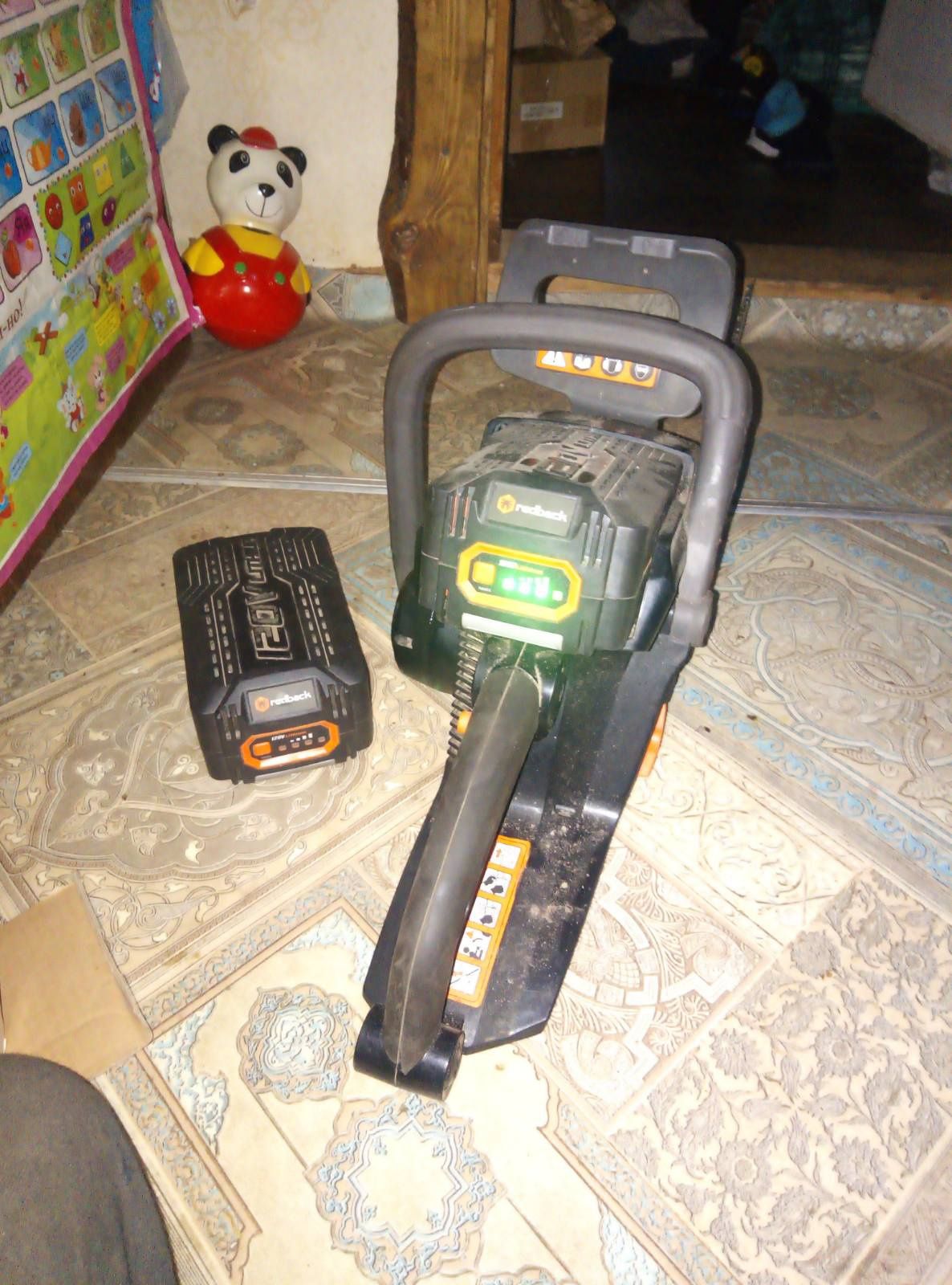 Пила акумуляторна 120V
