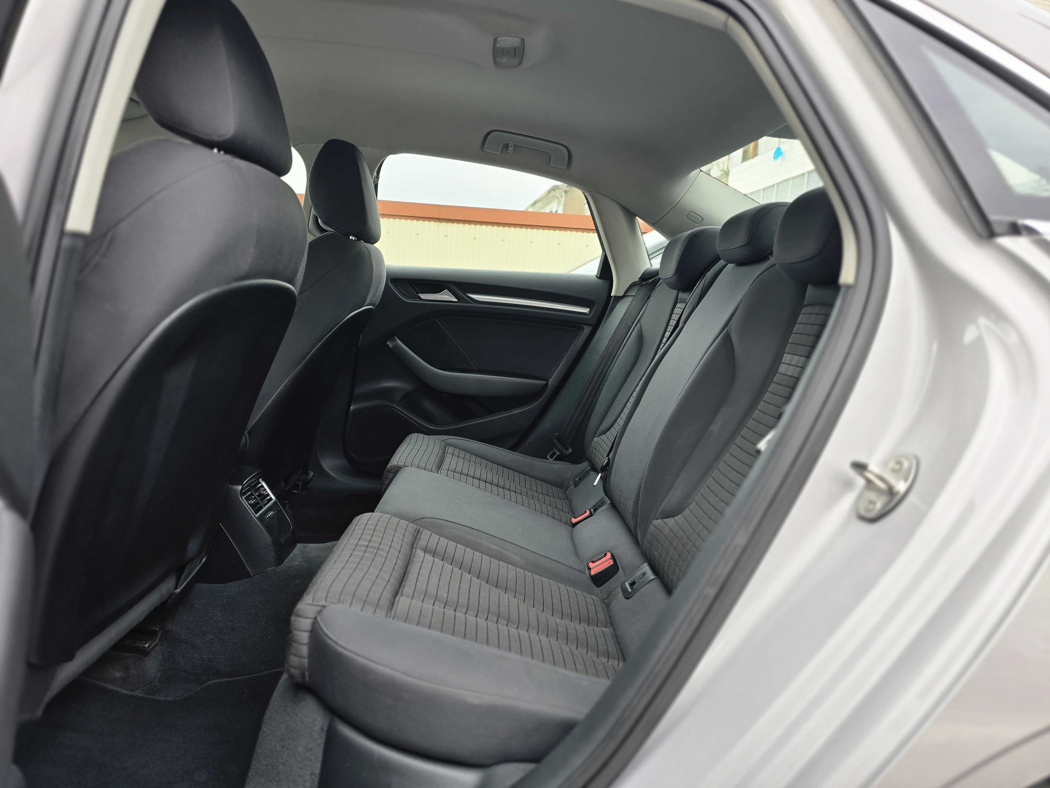 AUDI A3 LIMOUSINE S LINE 1.6TDI 110CV "LOOK RS3"