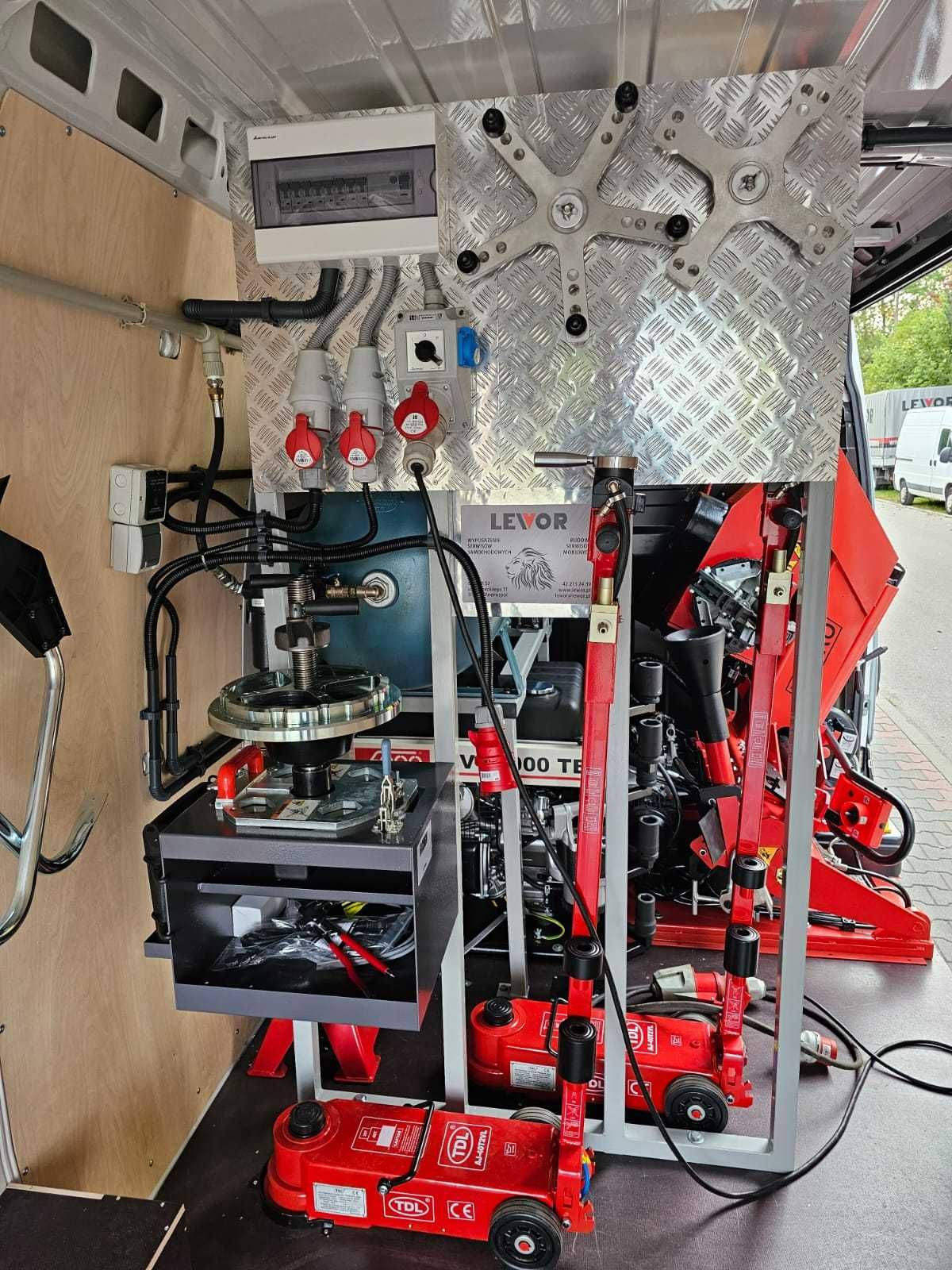 Wulkanizacja stacj. mobilna. Osob. TIR - Radom. Kielce S7, DK74 +100km