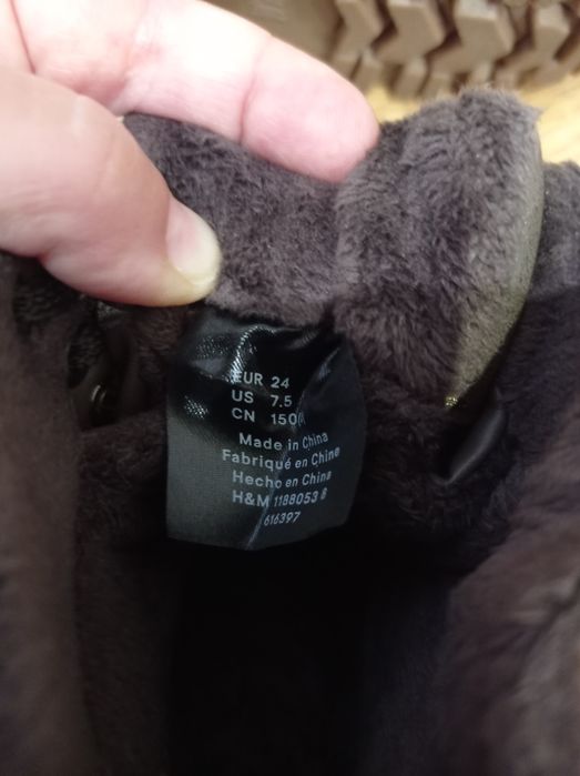 Ботінки чоботи сапожки