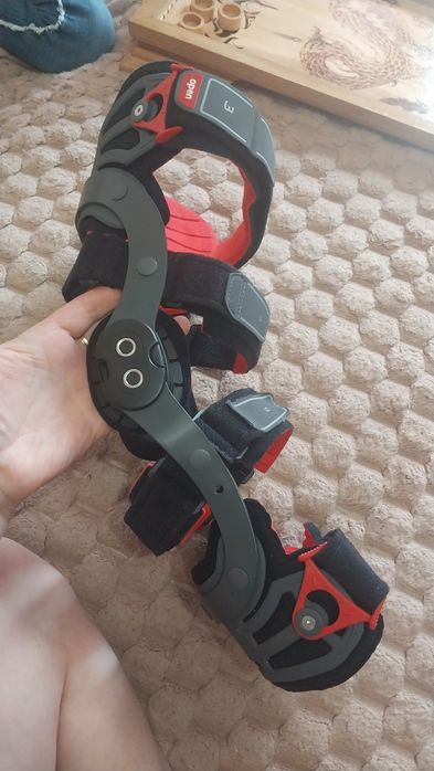 Колінний  ортез ottobock, Genu Arexa,правий л,левый ххл