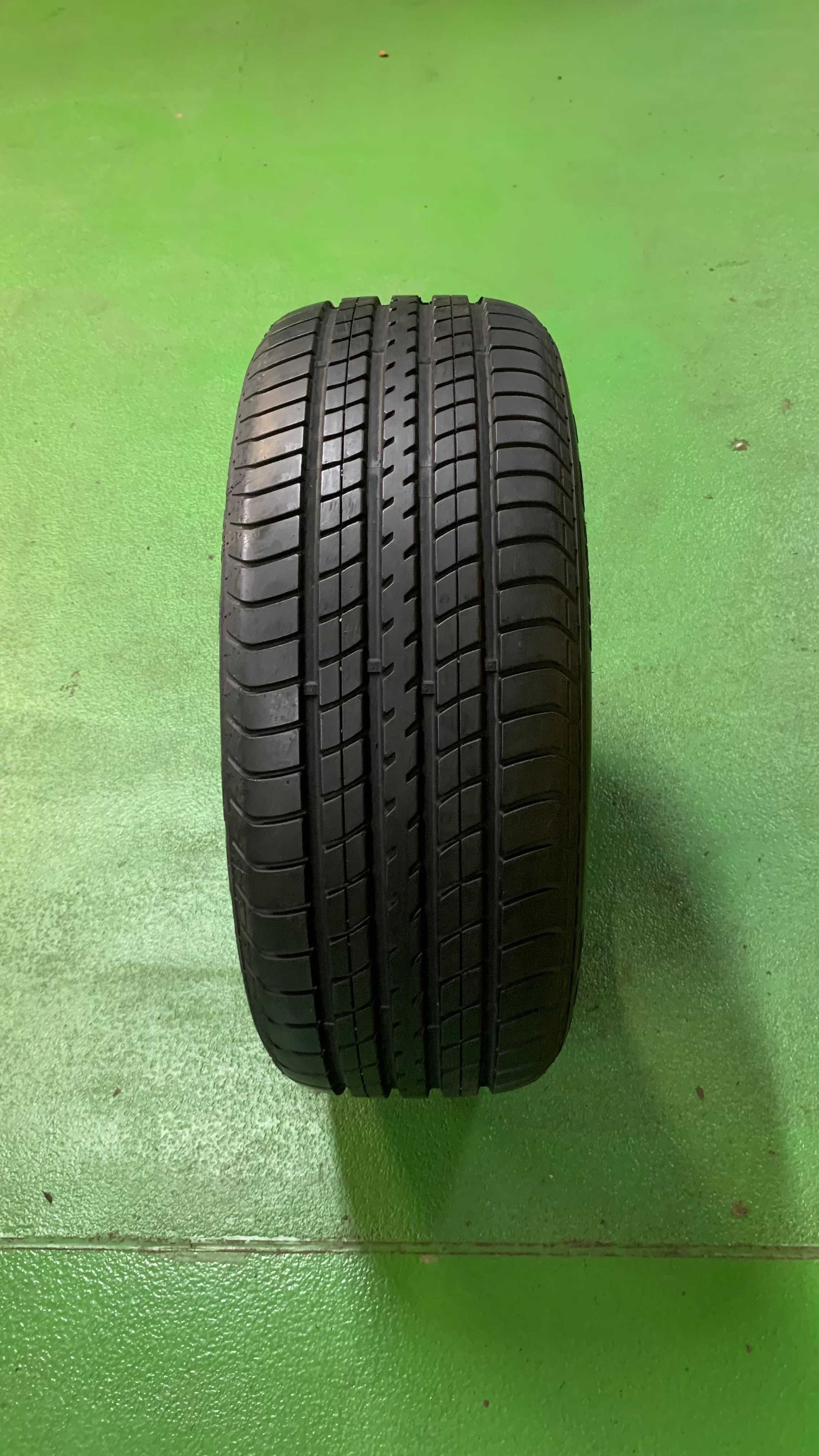 Opona pojedyncza 205 55 R16 91W Dunlop SP Sport 2000E bieżnik 7,1mm