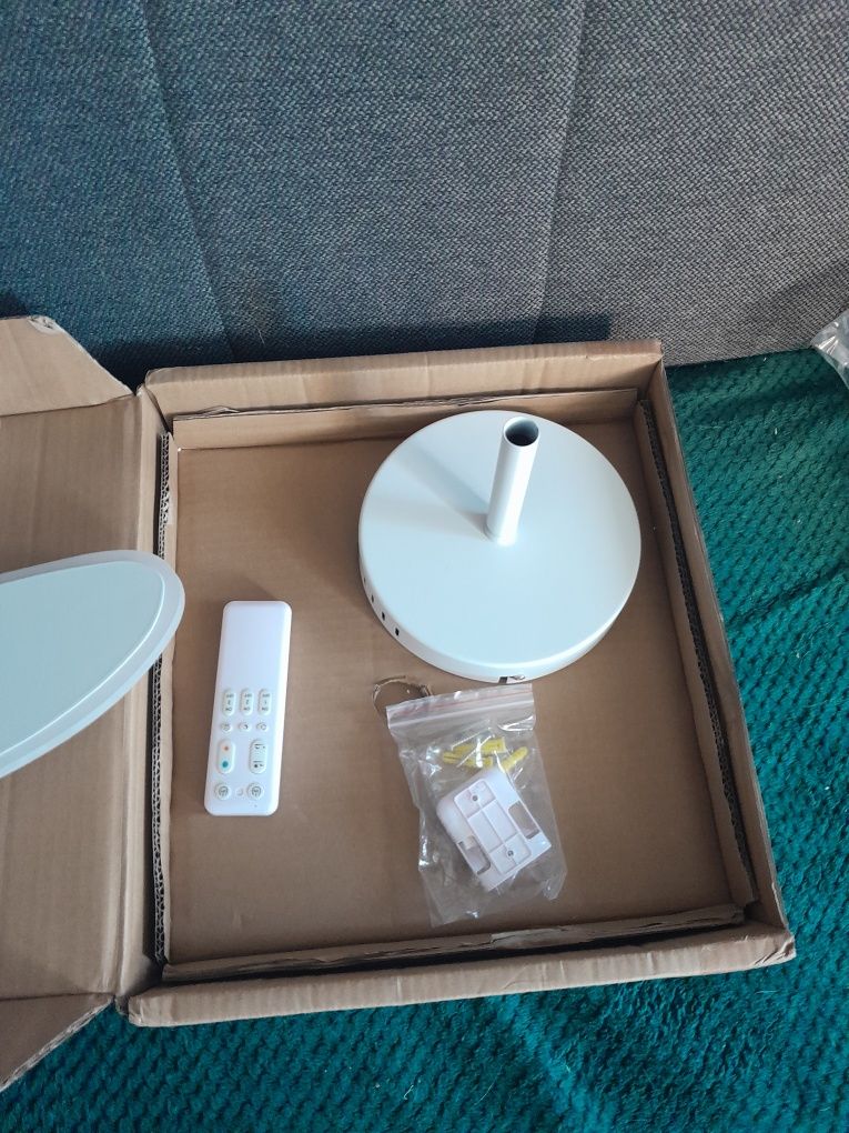 Lampa sufitowa LED dla dzieci, kreatywna lampa sufitowa 48 W, biała