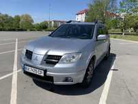 Продам Mitsubishi Outlander