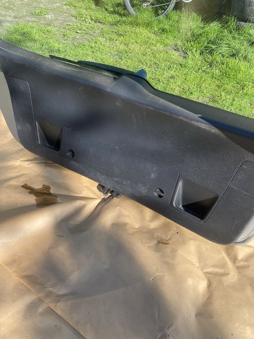 Klapa tylna bagażnika Passat b6 kombi LA7W