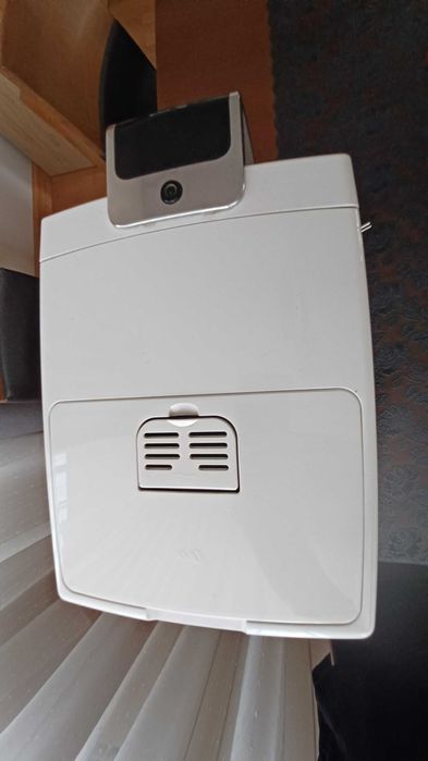 Ekspres DeLonghi Dinamica kremowy