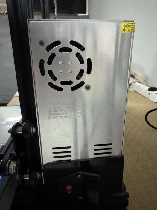 Creality Ender 3 com mesa de vidro