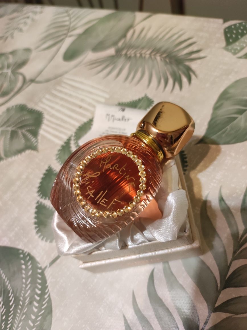 Mon Cristal Micallef
