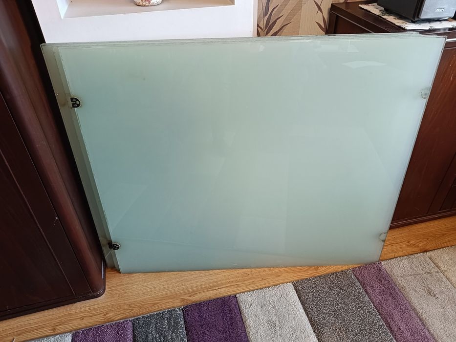 Balustrada balkonowa ze stali chromowanej + 4 szybki mleczne