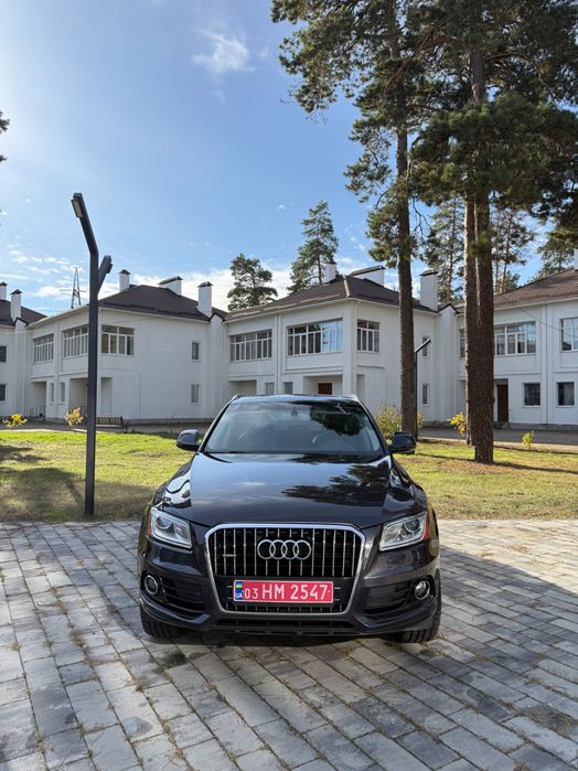 Audi Q5 premium + Quattro
