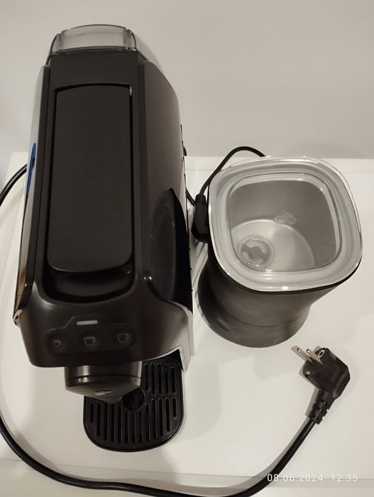 Sprzedam ekspres do kawy na kapsułki