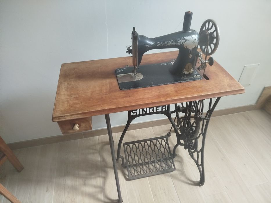 Máquina de costura Singer