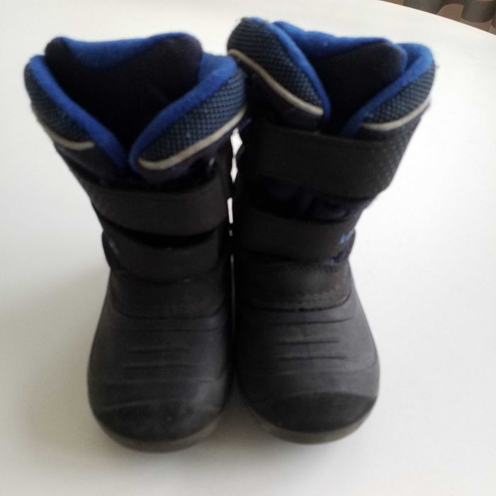 взуття на хлопчика Kamik (Канада) чорно-сині. договірна ціна.