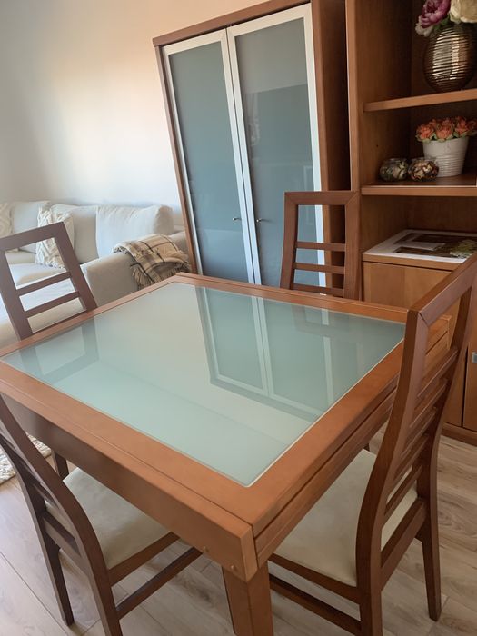 Vende se conjuntos de 4moveis ,o separados