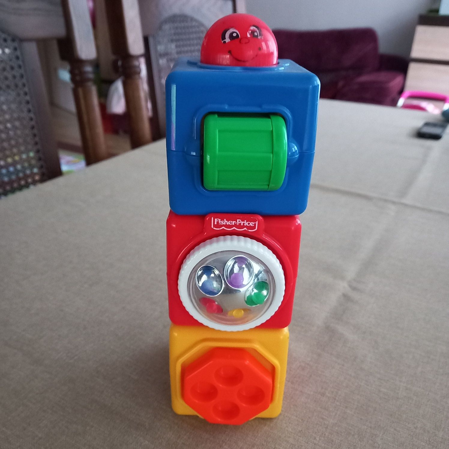 Klocki sensoryczne Fisher price, piramidka. Zestaw 3 sztuk