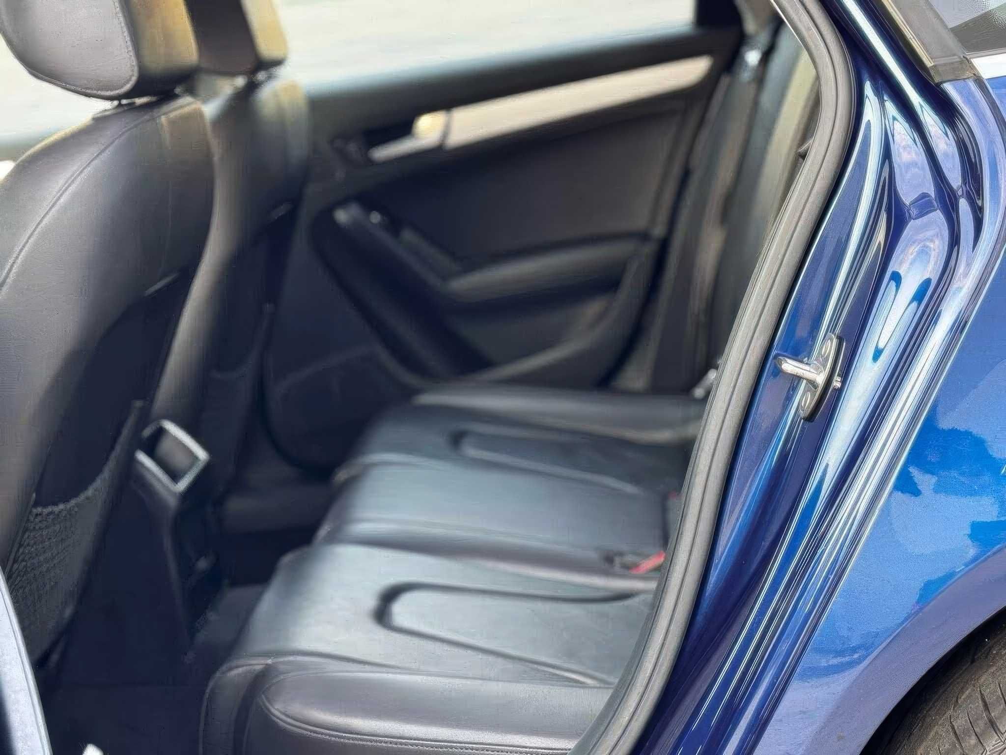 Audi A4     2014