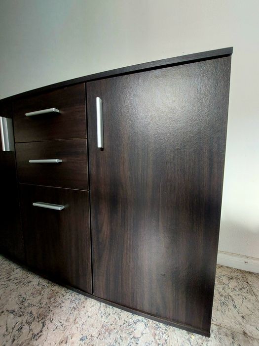 Aparador madeira escura