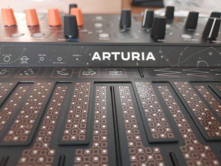 Arturia Microfreak Stellar Edition - Com microfone