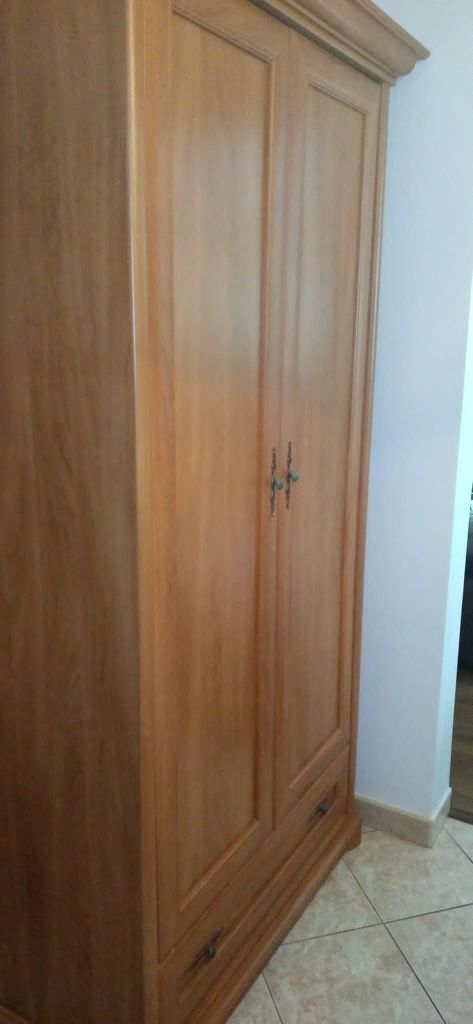 Sprzedam szafę  KENT