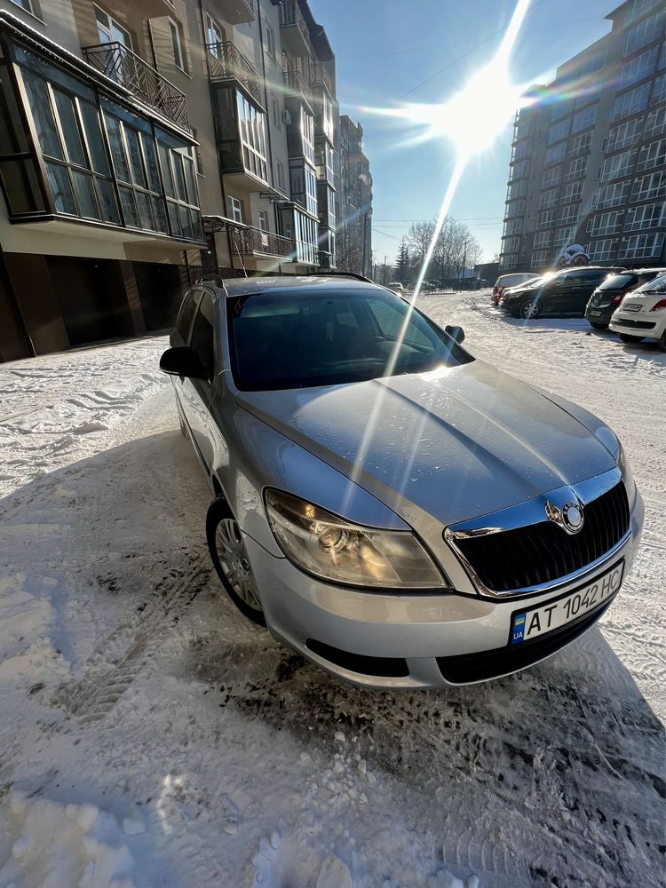 Шкода октавія 2009р АВТОМАТ. Skoda Octavia 1.9d