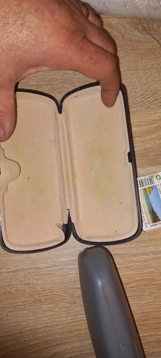 Etui na okulary 2 sz za 10zł